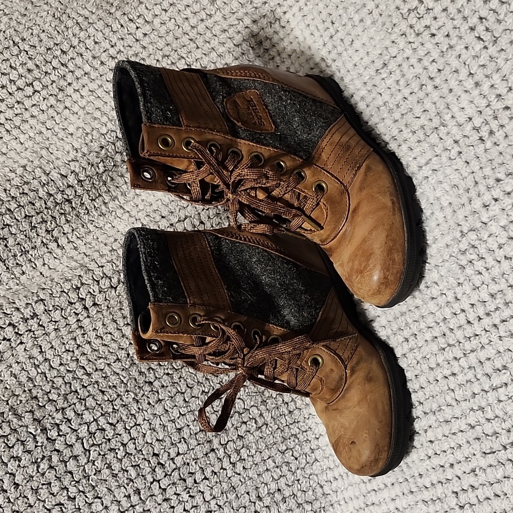 Sorel heeled boots